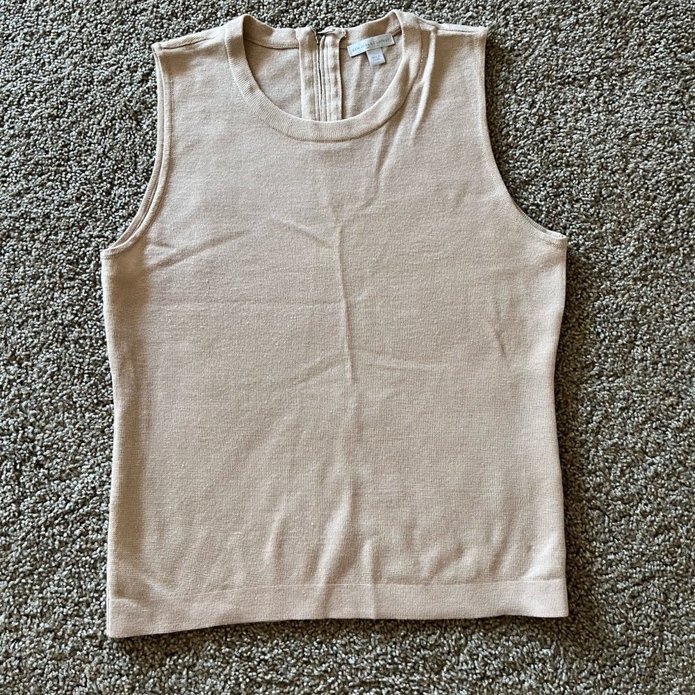Tan colored top. Size large. New York and Co brand.
